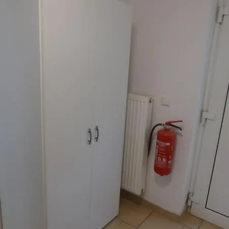 Apartment Wunderschone Komplett Neu Eingerichtete Emmerthal